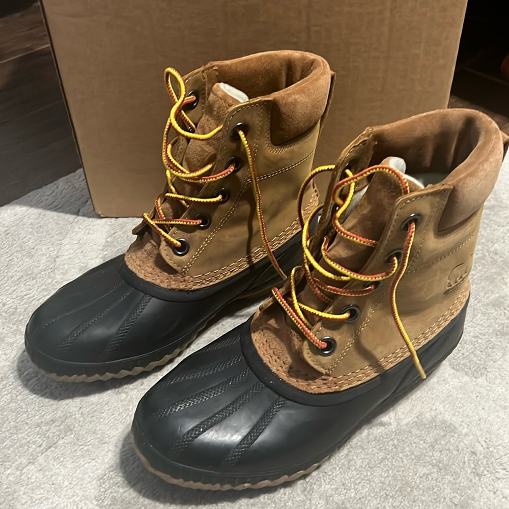 Sorel Cheyanne Boots Size Y5 EU37